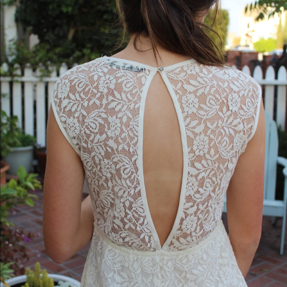 Zara Trafaluc Cream Open-Back Lace Dress - Picture 2 of 3
